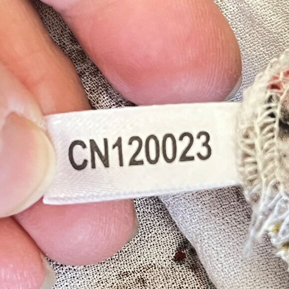 New York &‎ Company Womens Cockatoo Parrot Print Blouse Long Sleeve Peasant Sz S - Picture 6 of 10